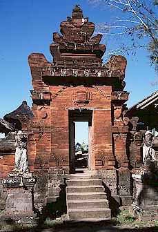 bali_arch_02.tif (231278 bytes)